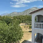 Mm Starigrad Paklenica