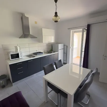 Mm Apart Otel Starigrad Paklenica