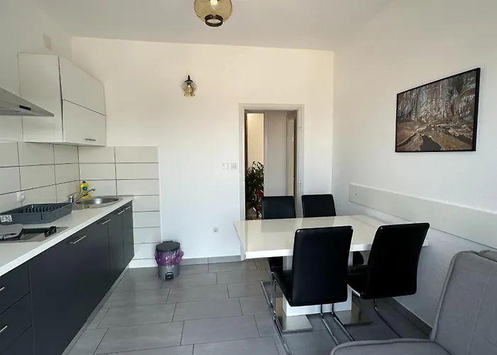 Mm 3* Starigrad Paklenica